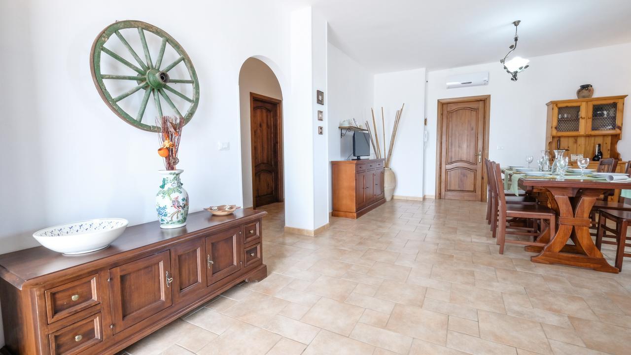 Villa Cigaline Tiggiano Buitenkant foto