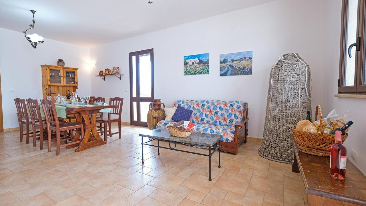 Villa Cigaline Tiggiano Buitenkant foto