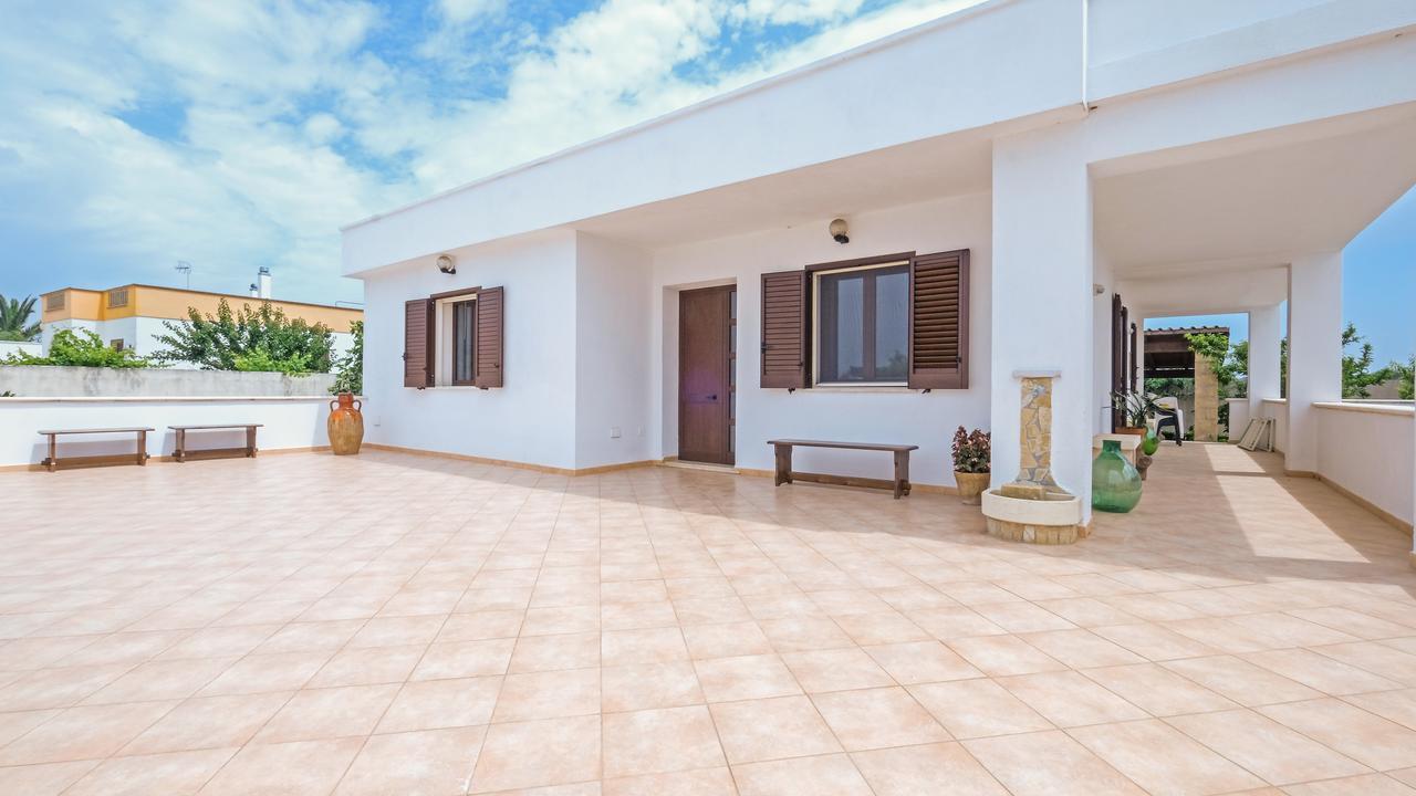 Villa Cigaline Tiggiano Buitenkant foto